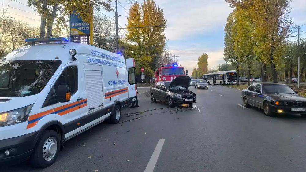 В аварии с автобусом пострадали два человека