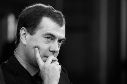 Блоги. Визит Медведева: холодный сентябрь 2012-го