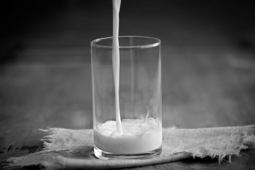 Эксперты: Отмена льготной ставки НДС на молокосодержащие продукты повысит цены