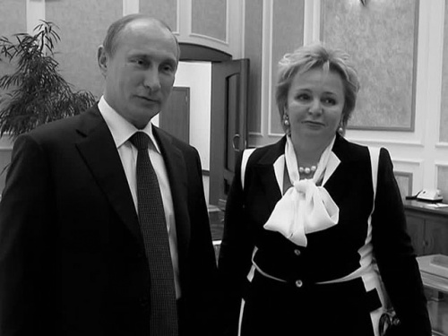 Западные СМИ о разводе В.Путина: Тщательно подготовлено, но все же странно