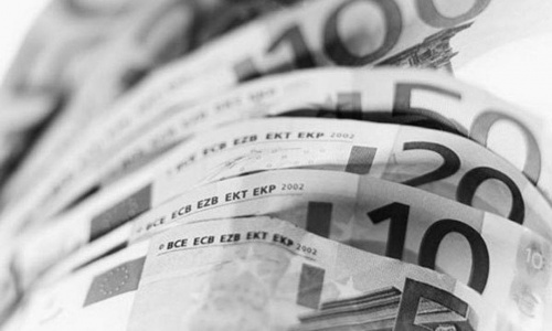 Курс евро вырос до 73 рублей. Впервые с 13 февраля