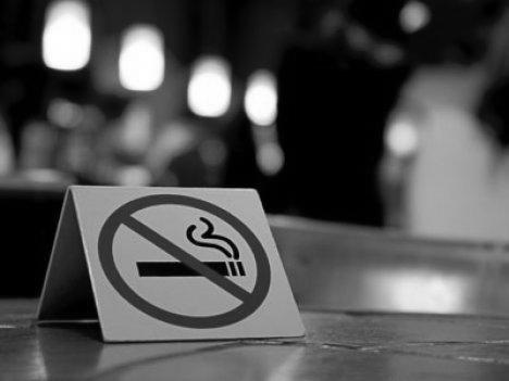 Рестораны и клубы бросают курить. Каждое 3-е заведение ждет банкротства