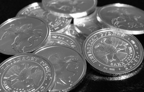 Россияне скупают драгоценные монеты. Тысяча монет в одни руки
