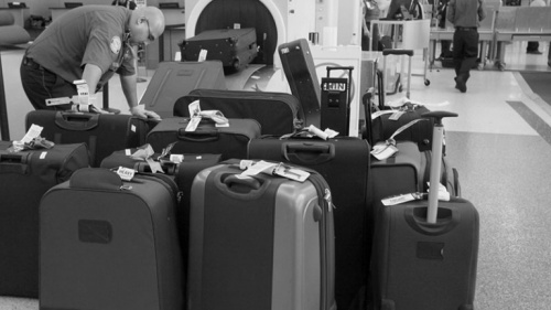 СМИ: Авиакомпании предлагают отменить норму о бесплатном провозе багажа