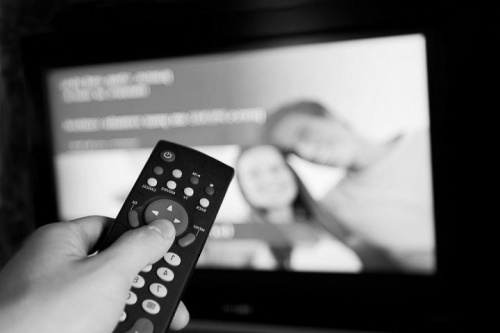 СМИ: В Госдуму внесен законопроект о запрете рекламы на радио и ТВ