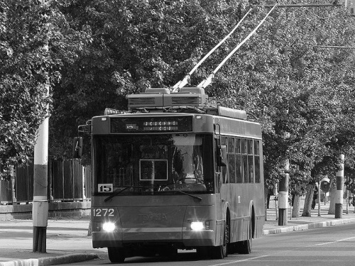 Н@блюдатель. Троллейбусы в тупике, огненные шары над Энгельсом и неудачливый бейсер