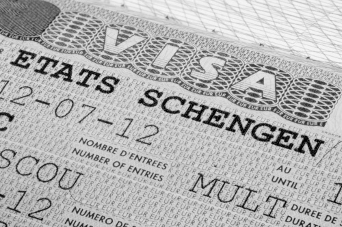 Шенгенская виза может подорожать. До 55 евро