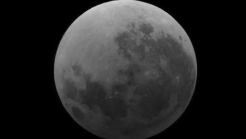 СМИ: NASA уверяет, что "кровавая Луна" не приведет к концу света 