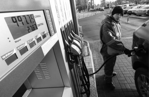 ФАС: Бензин на заправках может подорожать в апреле 