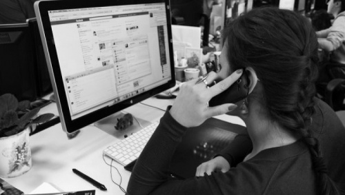 СМИ: Минтруда рассмотрит вопрос о запрете использования соцсетей в рабочее время