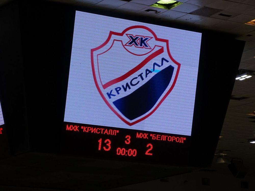 МХК "Кристалл" поделил в Саратове победы с МХК "Белгород"