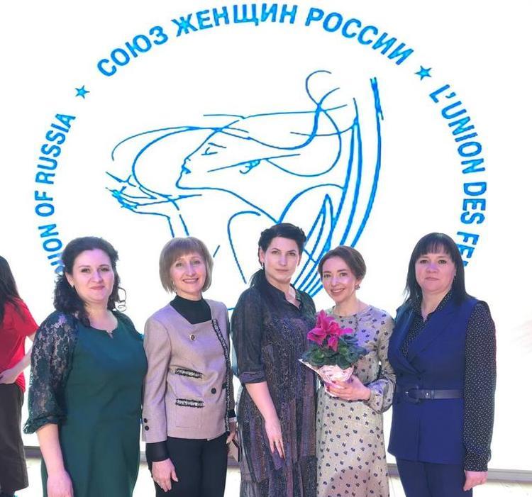 В Саратове чествовали включившихся в акции по поддержке участников СВО женщин