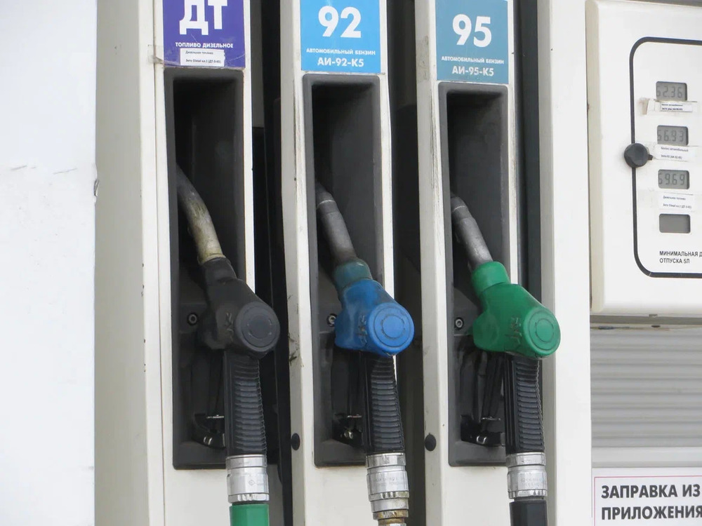 Подорожали три из четырёх марок автомобильного топлива