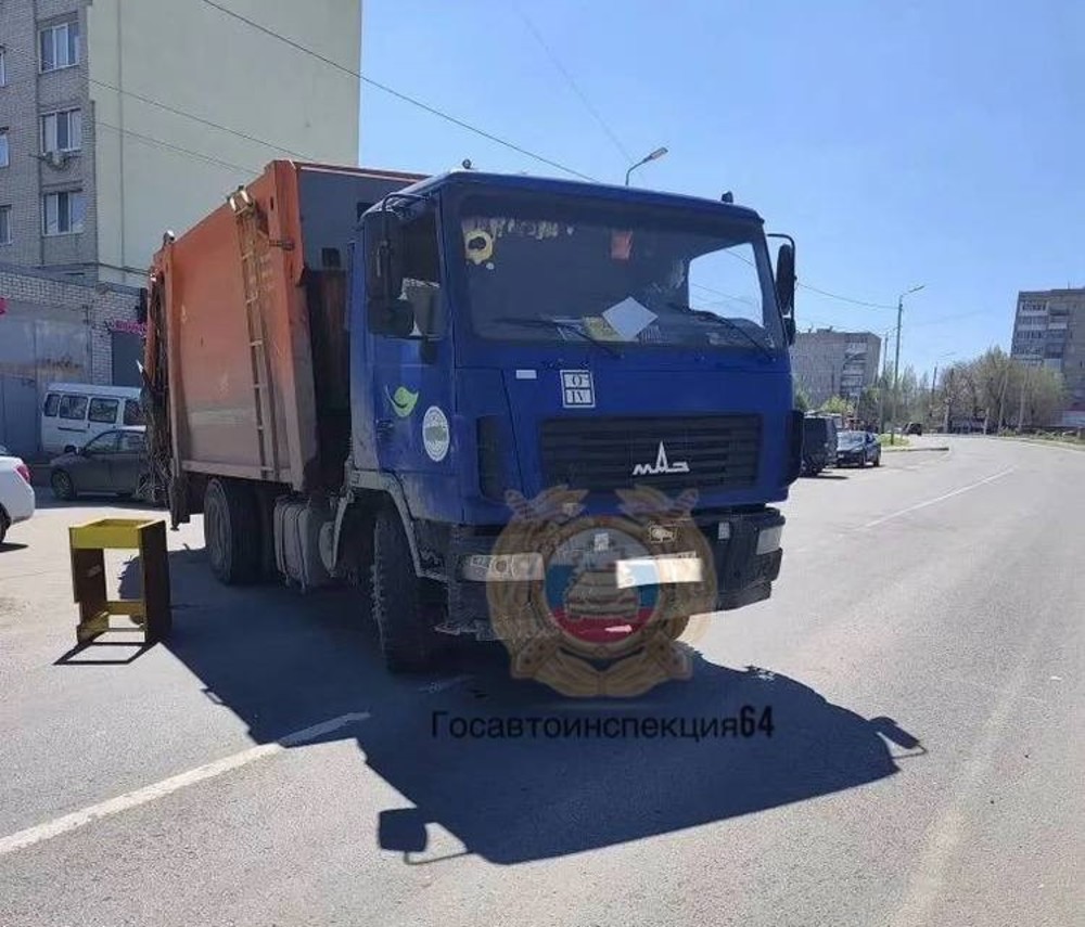 Разыскиваются очевидцы наезда мусоровоза на женщину