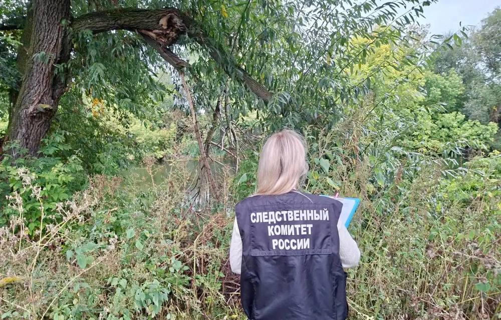 В реке нашли тело женщины