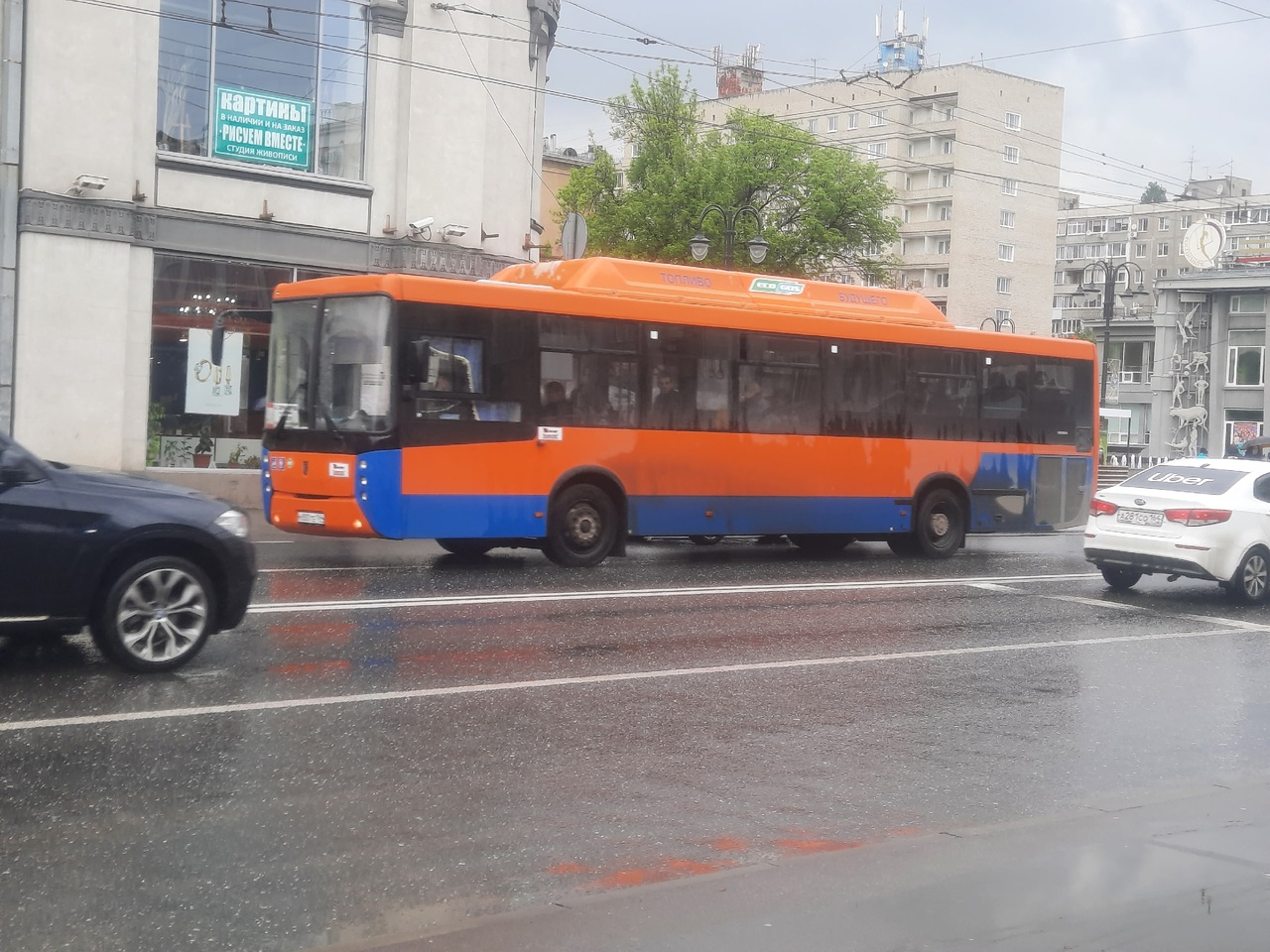 Первый электробус маршрута м99 вышел. Автобус 90 Саратов. Саратов общественный транспорт. Общественный транспорт в 90. Автобус фото.
